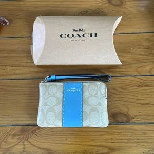 Coach brand new wallet or little purse